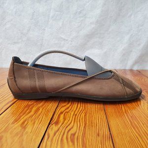 Clarks Ballet style Flats Womens size 9 1/2 M Brown slip on comfort